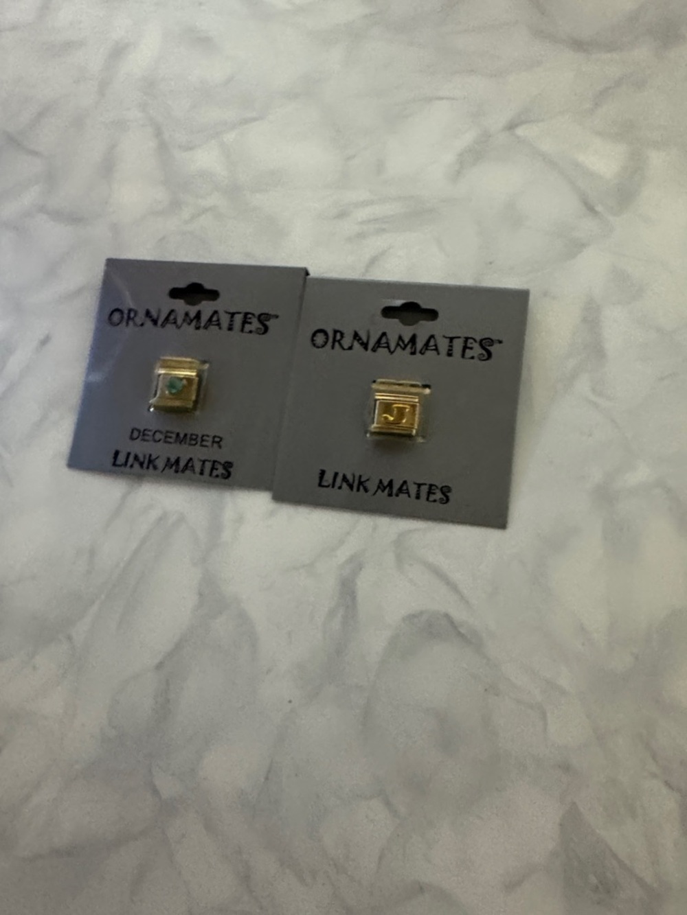 OrnaMates LinkMates Charm - Gold with Green Accent